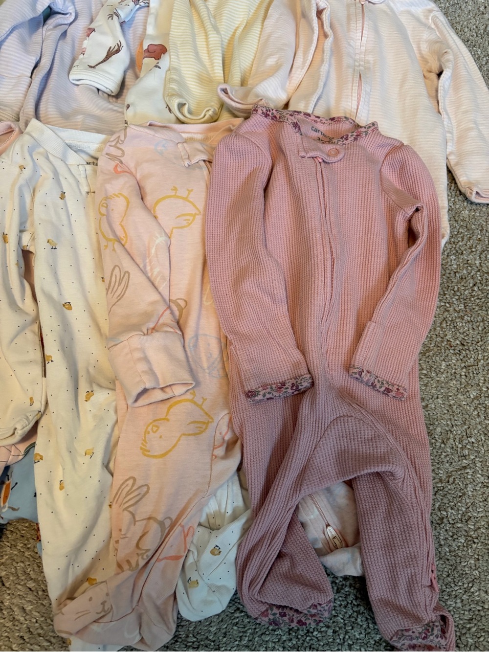 Lot Of (12) 0-3 month Girl Zipper Onesie - Picture 5 of 7